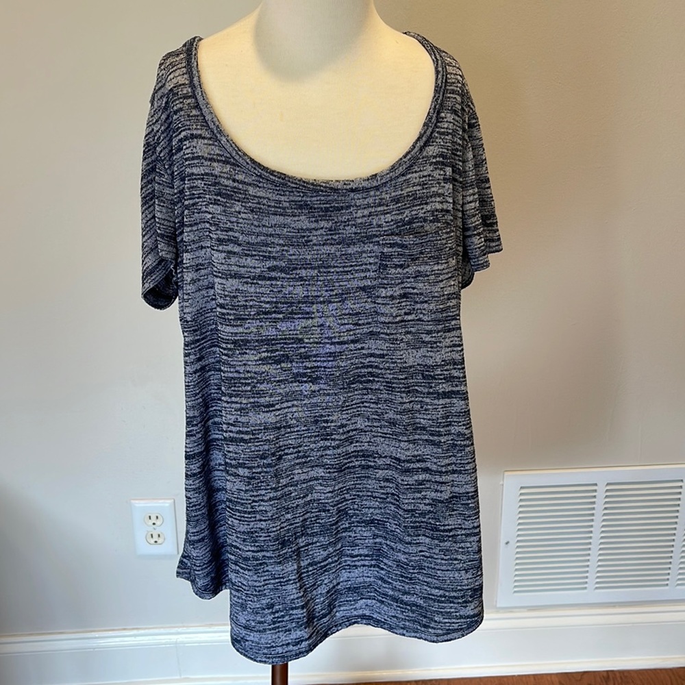 GAP basic pocket tee